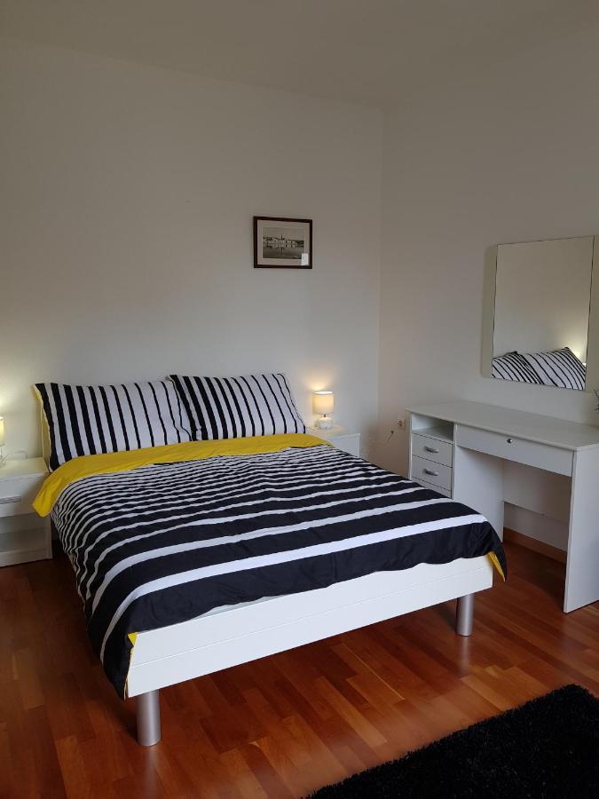 Apartment And Room Marija Крк Екстер'єр фото