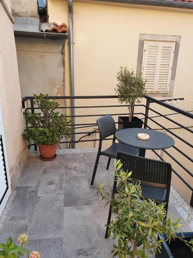 Apartment And Room Marija Крк Екстер'єр фото