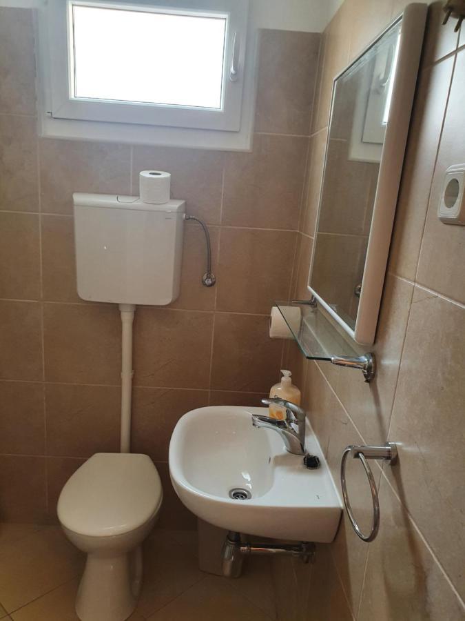 Apartment And Room Marija Крк Екстер'єр фото