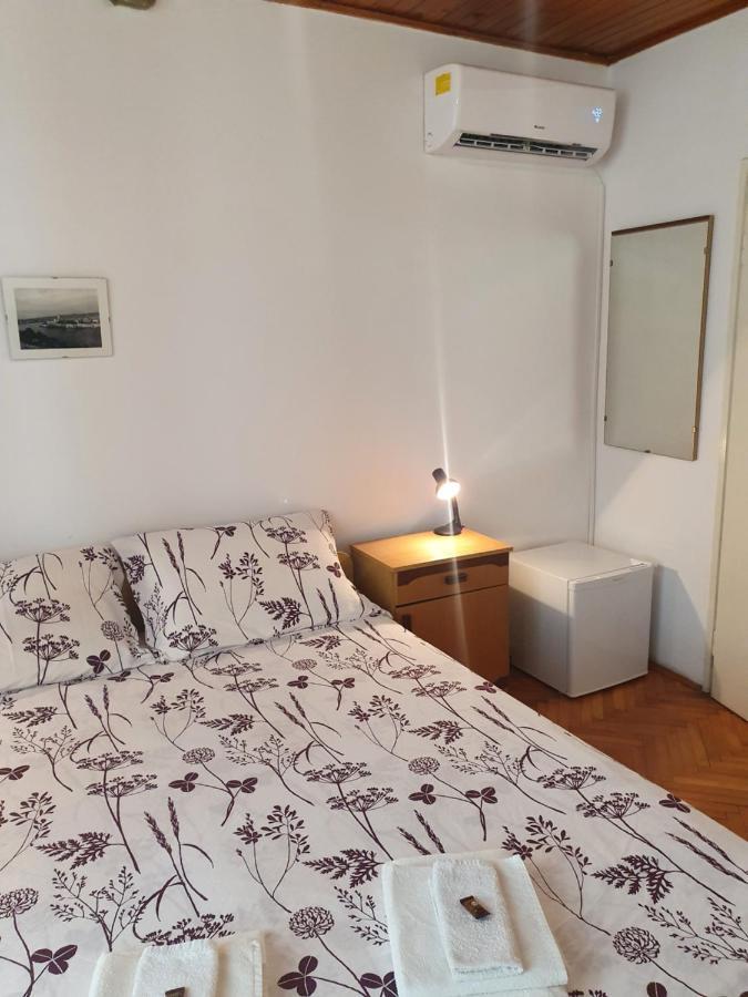 Apartment And Room Marija Крк Екстер'єр фото