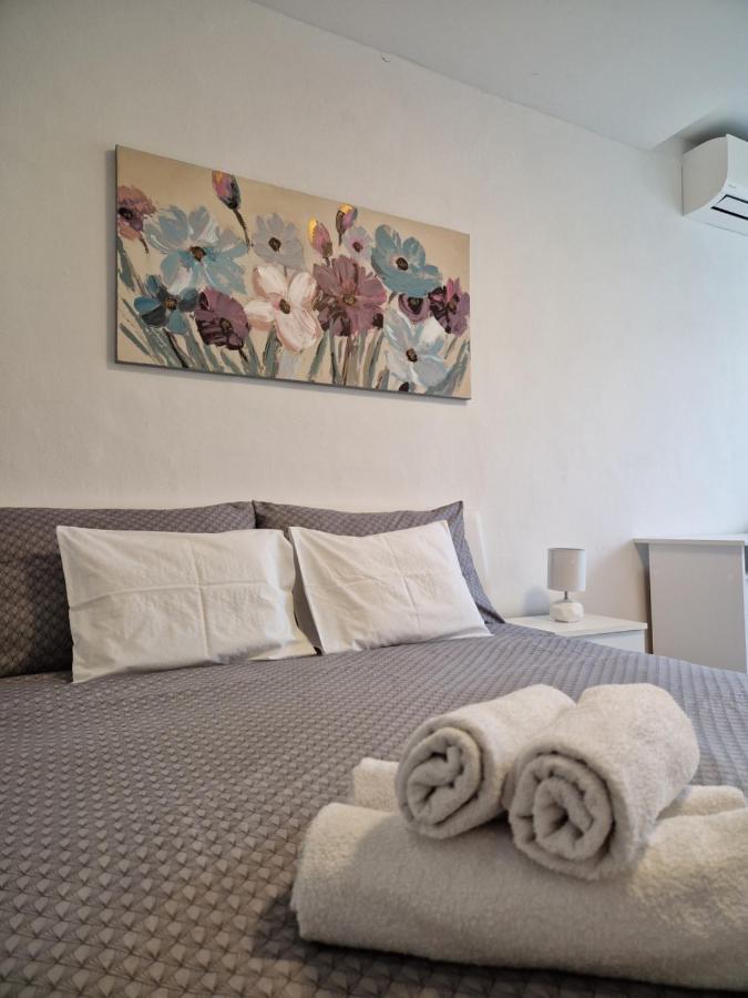 Apartment And Room Marija Крк Екстер'єр фото