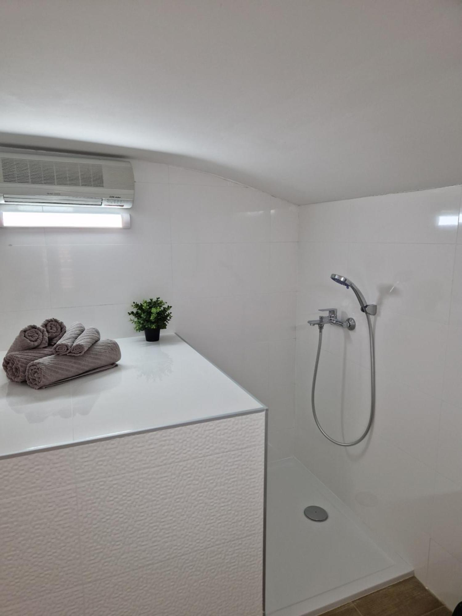 Apartment And Room Marija Крк Екстер'єр фото
